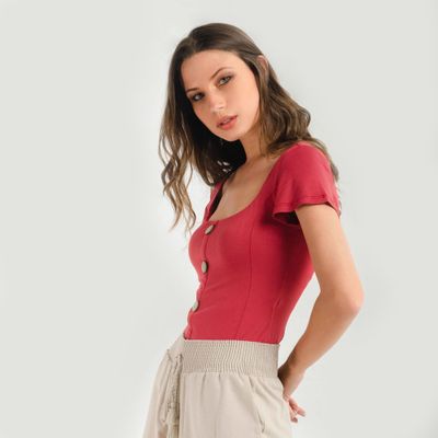 camiseta-mujer-roja-97259cl-1